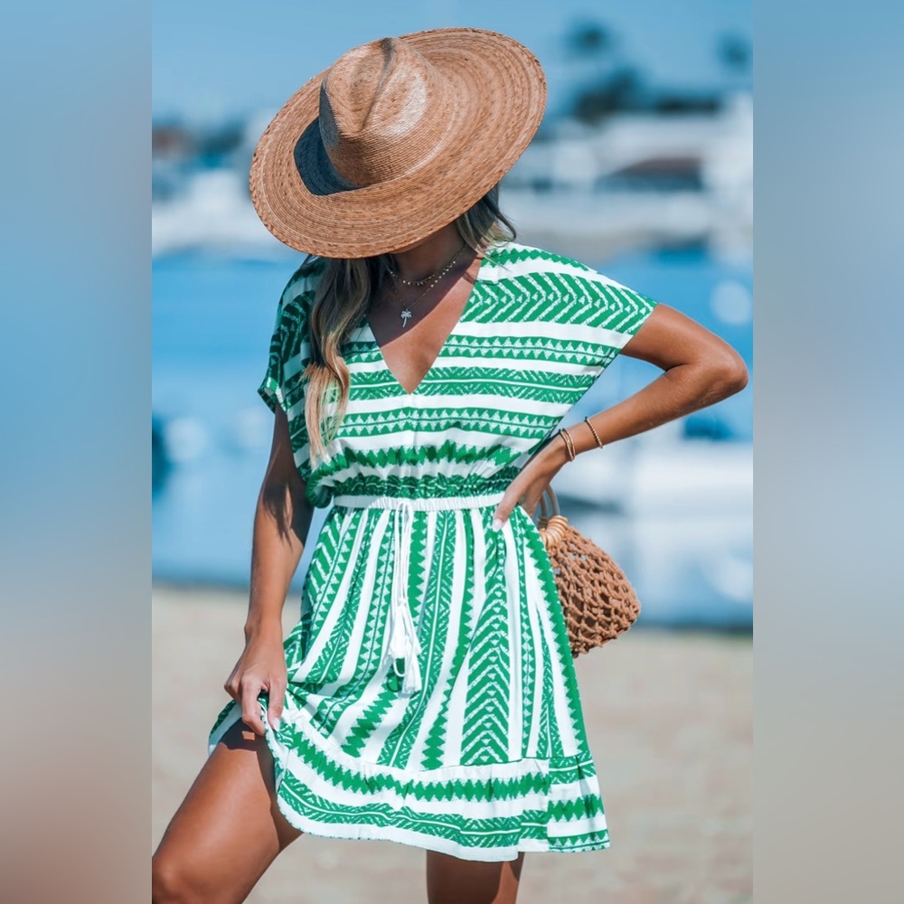 New Small Green Geo Dolman Sleeve Mini Cover-Up